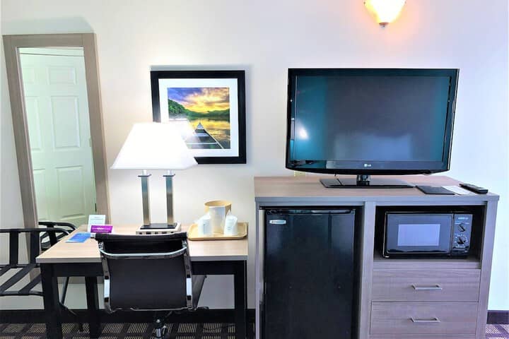 Room 12 of 37